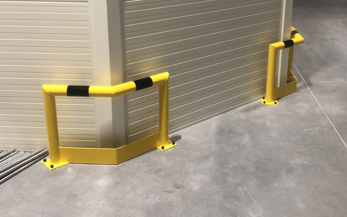 угловой колесоотбойник